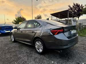 Skoda Octavia 2024 1.5tsi 150cp 32000km avariat — miniatura 6