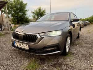 Skoda Octavia 2024 1.5tsi 150cp 32000km avariat — miniatura 9
