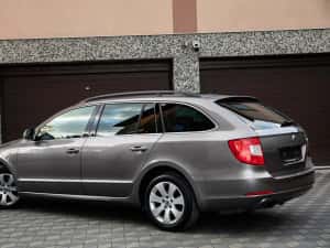 Skoda Superb Benzină~Încălzire scaune~Senzori parcare~Euro 5 — miniatura 4