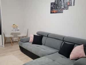 Proprietar inchiriez garsoniera cu loc de parcare ADP — miniatura 3