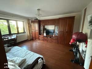 Apartament 3 camere | Șos. Ialomitei | 77m2 | Parcare | Bloc 2000