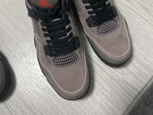 Jordan 4 Retro Taupe Haze — miniatura 1