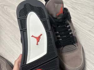 Jordan 4 Retro Taupe Haze — miniatura 6