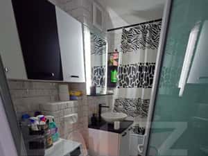 Apartament 3 camere, 60 mp utili, zona M11 — miniatura 4