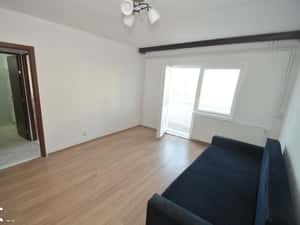 Apartament 2 camere confort 1 cu centrala — miniatura 1