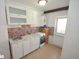 Apartament 2 camere confort 1 cu centrala — miniatura 6