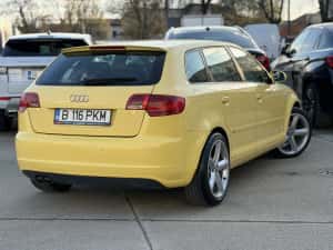 A3 1.9tdi Sline•jante 18•plafon negru •clima — miniatura 3