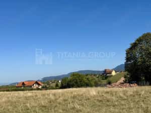 Teren intravilan parcelabil, priveliște spre munți, Sohodol, Bran — miniatura 3