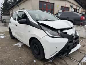 Toyota Aygo 2016 1.0 benzina usor avariat TVA inclus RATE FiXE Avans 0 — miniatura 9
