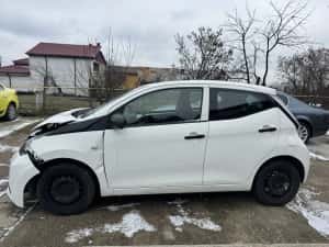 Toyota Aygo 2016 1.0 benzina usor avariat TVA inclus RATE FiXE Avans 0 — miniatura 10