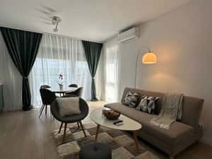 Apartament cu 3 camere de închiriat, Prima Arena