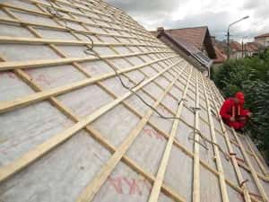 Executam acoperisuri , reparatii , Montaj , Terase , izolatii — miniatura 7