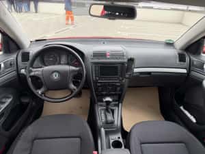 Skoda Octavia ! Automata! 2,0 tdi! — miniatura 7