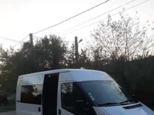 Ford Transit 2.2 — miniatura 10