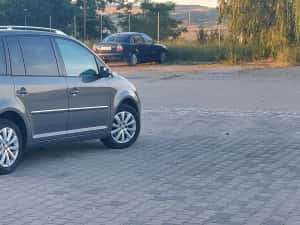 Volkswagen touran 2.0tdi 170cp DSG Highline — miniatura 3