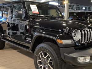 Jeep Wrangler Automată 272 HP Benzină 2025 — miniatura 3