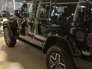 Jeep Wrangler Automată 272 HP Benzină 2025 — miniatura 4