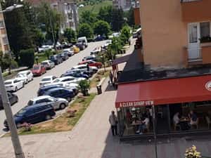 Proprietar Vand 2 Camere Etaj 2, Mobilat, Brad Ultracentral, Parc — miniatura 3