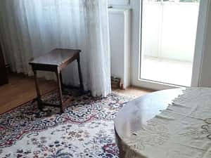 Proprietar Vand 2 Camere Etaj 2, Mobilat, Brad Ultracentral, Parc — miniatura 6