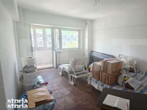 Spatiu generos, lumina naturala si o locatie excelenta in inima Targov — miniatura 2