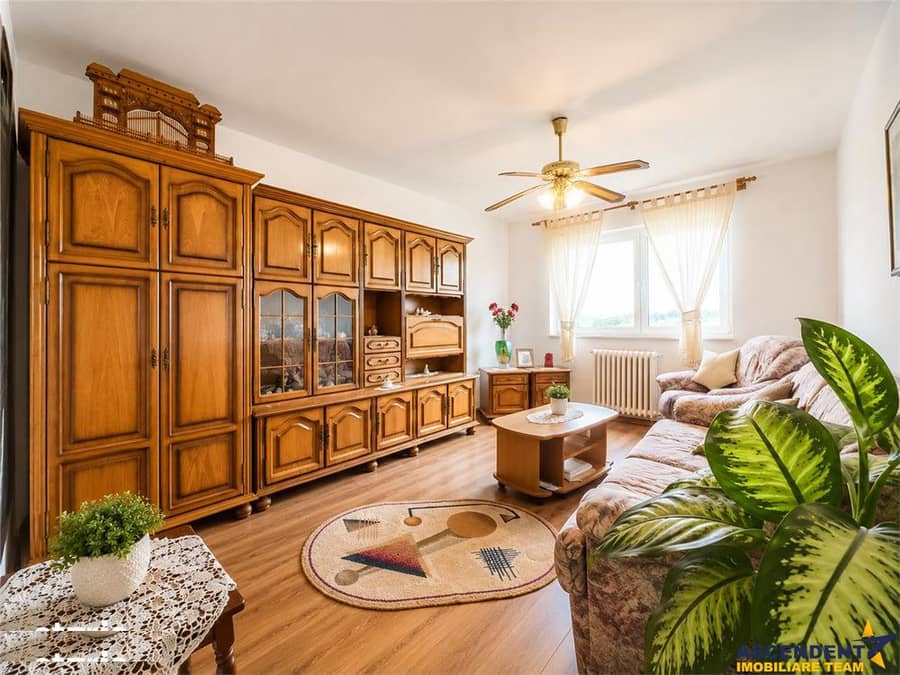 3 camere,decomandate,apreciabila ariere,Dealului,Simeria,Sfantu Gheorg — fotografie 1 din 6