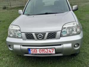 Nissan x-trail T 30 — miniatura 1