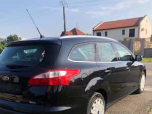 Ford Focus Titanium MK3 — miniatura 3