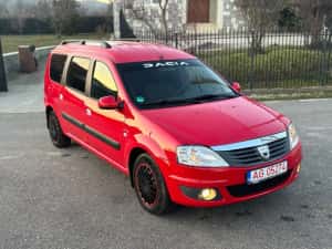 Vând Dacia Logan 1.6 mpi 2009 7 locuri — miniatura 10