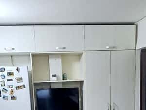 Sărari,parter,centrală proprie,mobilat,îmbunătățit,utilat,50mp,liber — miniatura 4