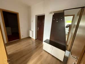 Inchiriez apartament 1 camera zona Pasteur Recuperare, cu parcare — miniatura 3