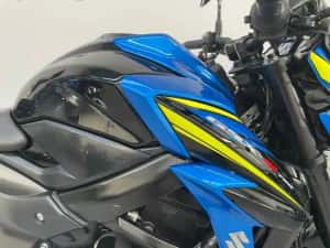 Motocicleta  Suzuki GSX S 750 2018 — miniatura 4