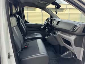 Opel Vivaro 2021 Frigorific 2.0 Km Reali — miniatura 6