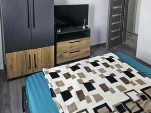 Vand apart.2 cam.decom,st.71 ,p,situat Miorita,ultramodern,et.6/8 — miniatura 3