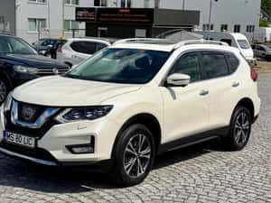 Nissan X-Trail Automată 177 HP Diesel - 15.999 EUR