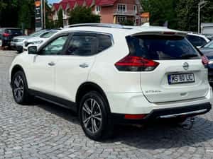 Nissan X-Trail Automată 177 HP Diesel - 15.999 EUR — miniatura 4