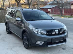 Logan MCV Stepway 2017 74.000KM — miniatura 3