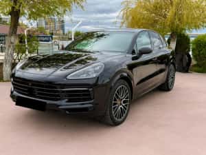 Porsche Cayenne S  2019 441CP / Suspensie pe Perne / Chrono / Inc + Vent / Matrix / Bose / Camere 360 — miniatura 2