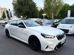 BMW M5 Berlină Hibrid Second-hand 11.000 km — miniatura 3
