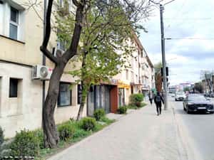 Tudor Vladimirescu - 2 camere, la bulevard  lângă Mall — miniatura 3