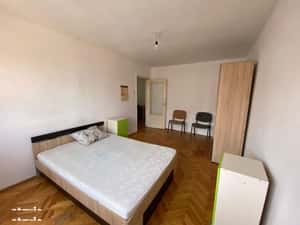 Apartament 4 camere 2 bai zona Vasile Aaron — miniatura 3