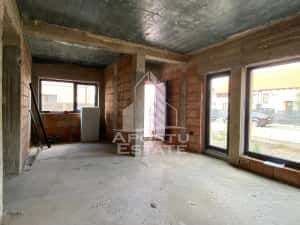 Duplex modern de vanzare Sacalaz finisaje premium — miniatura 2