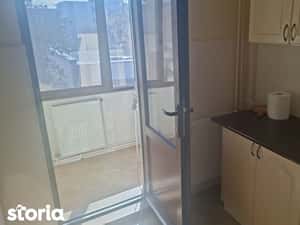 Ap 2 camere, conf 1 decomandat, Calarasi, etaj 3, partial mobilat, LIB — miniatura 4