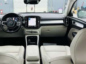 VOLVO XC40 MOMENTUM PRO — miniatura 6