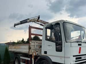 Camion basculabil cu macara — miniatura 7