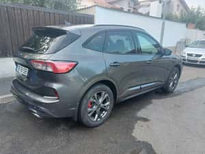 Ford Kuga Automată 190 HP Diesel 2023 - 41000 km — miniatura 3