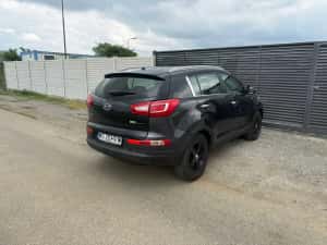 Kia Sportage an 2010 avariat — miniatura 6