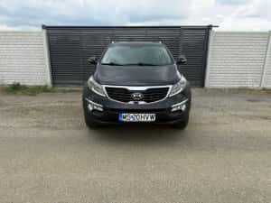 Kia Sportage an 2010 avariat — miniatura 9
