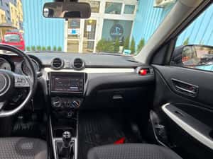 Suzuki Swift 2020, 33.000 km, garantat, impecabil — miniatura 3