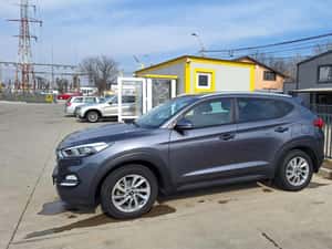 Hyundai Tucson 2016 - SUV 240.000 km, 12300 EUR neg. — miniatura 3