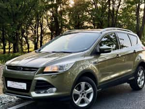 FORD KUGA AUTOMATA - 4 X 4 — miniatura 1